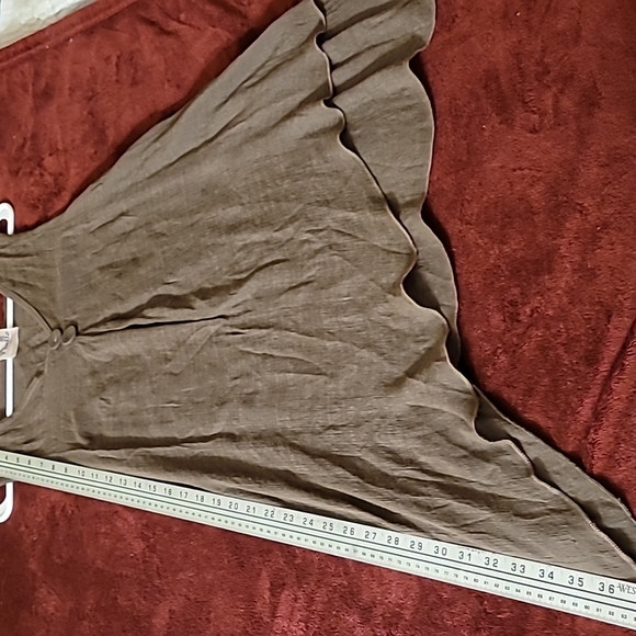 Asymmetrical Noelle top, size small/medium - Picture 4 of 5